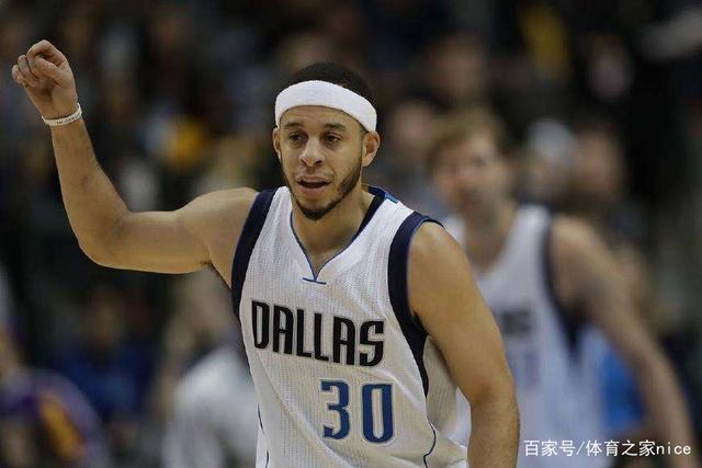 赵继伟伤退张镇麟23分高登24+12 辽宁大胜四川