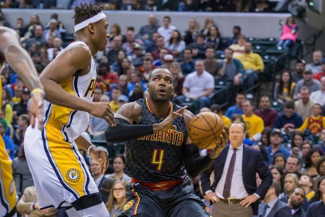 CBA官方：杨鸣进场质疑裁判被禁赛3场罚款3万